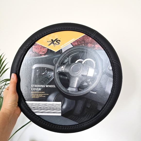 Steering Wheel Cover Auto XS Car Accessories Durable Quality Fits Most Cars SUVS - Picture 1 of 9